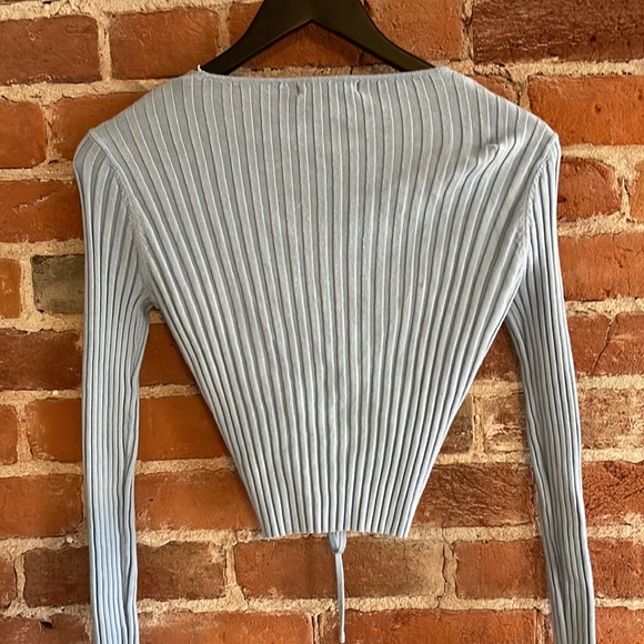 Baby blue crop top - Picture 4 of 4